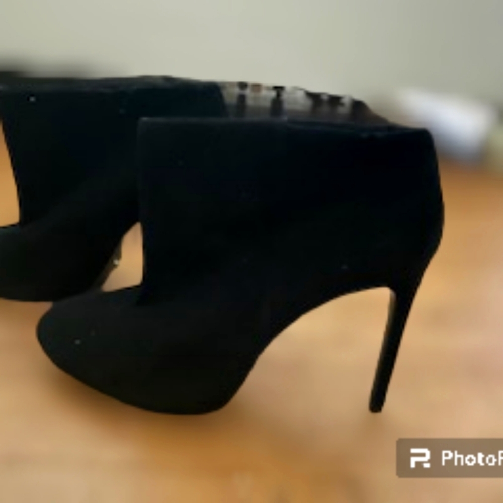 Black Stiletto Size 10 Ankle Booties